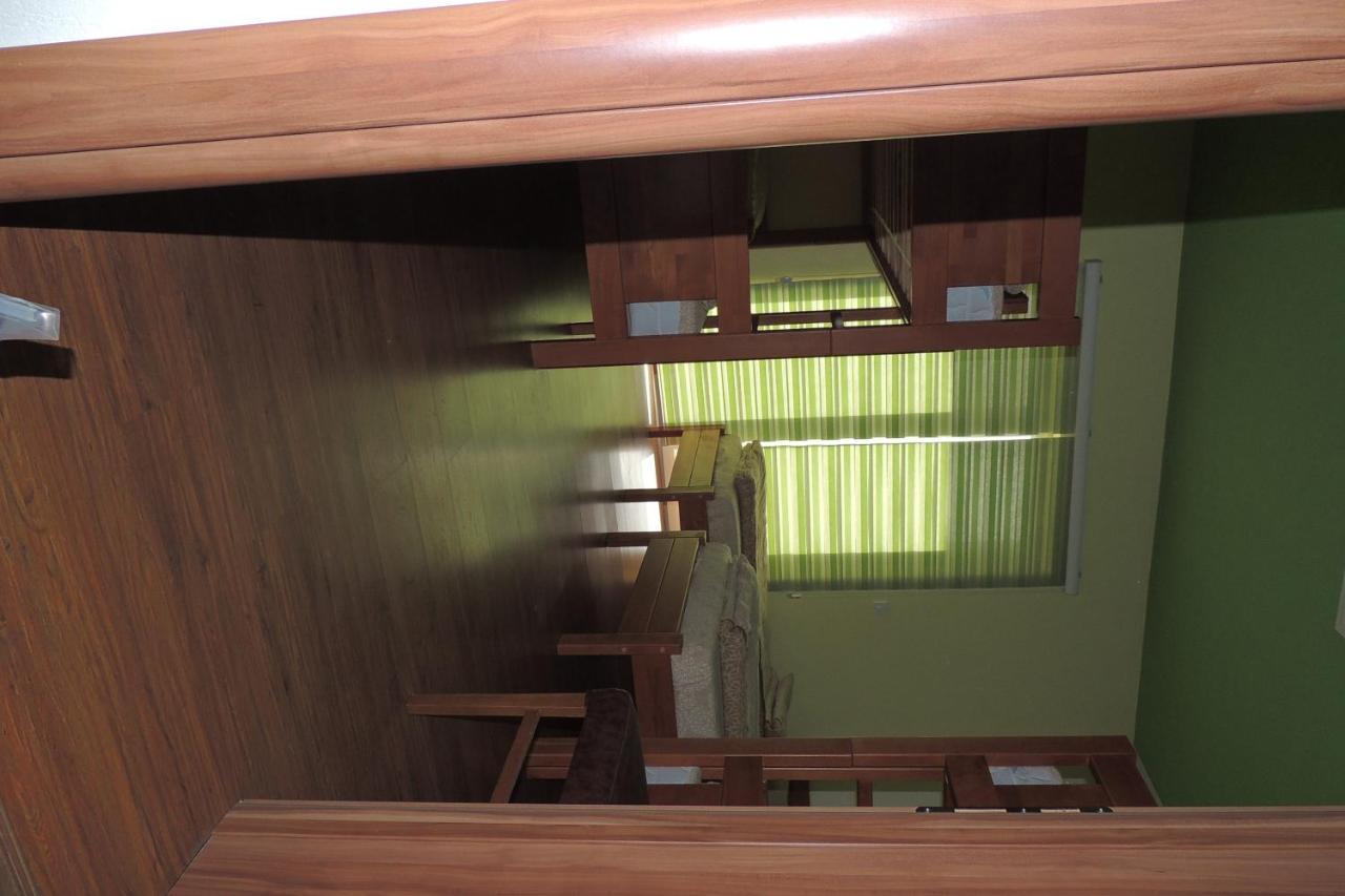 Hostel Villa Popovic Travnik Buitenkant foto